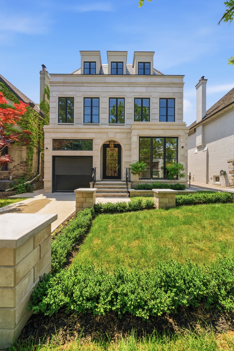 Luxury estate at 204 Forest Hill Road, Toronto, ON — photo 4
