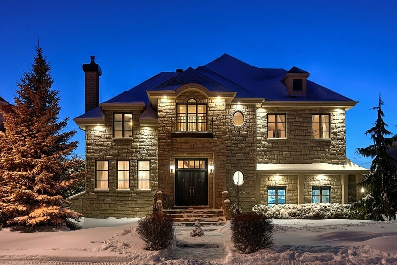 5-bedroom luxury home in 2 Rue Duceppe, Candiac