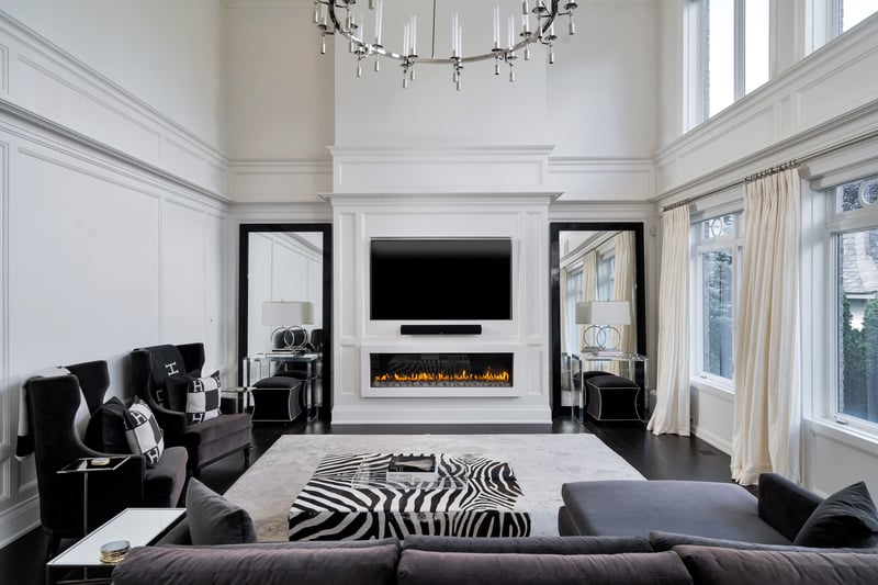 Luxury estate at 245 Winterborne Gate, Mississauga, ON — photo 3