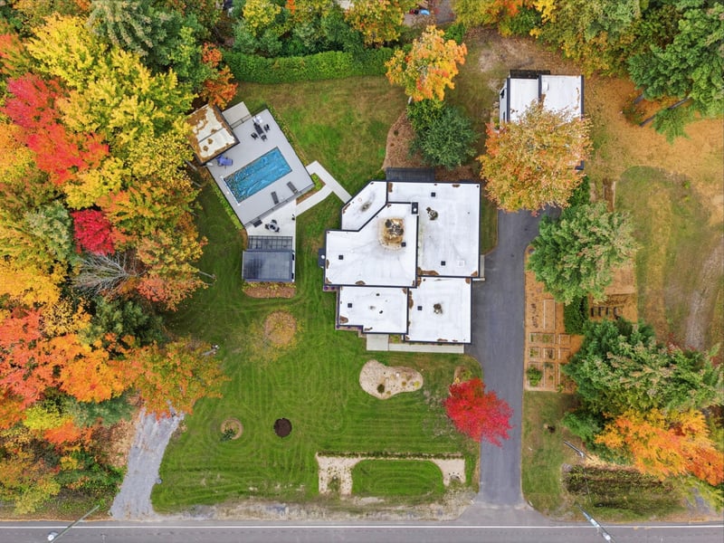 Luxury estate at 907 Rue des Lievres, Farnham, QC — photo 49