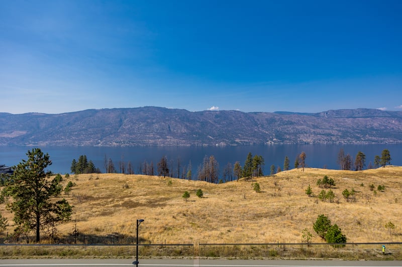 Luxury estate at 9814 Beacon Hill Crescent, Lake Country, BC — photo 12