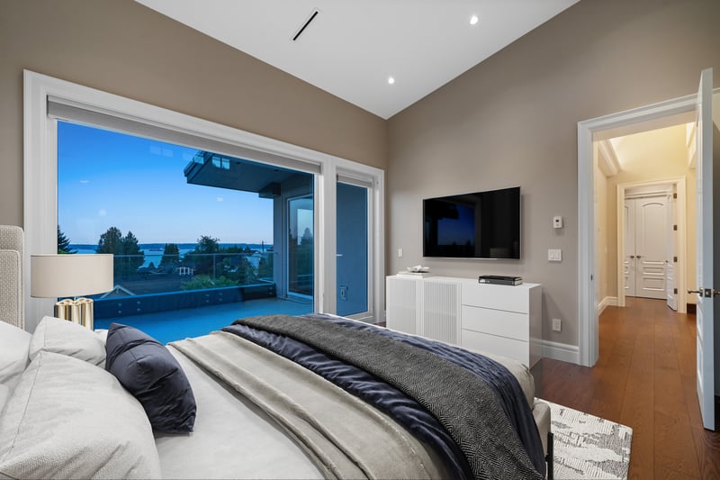 Luxury estate at 2540 Mathers Avenue, West Vancouver, BC — photo 43