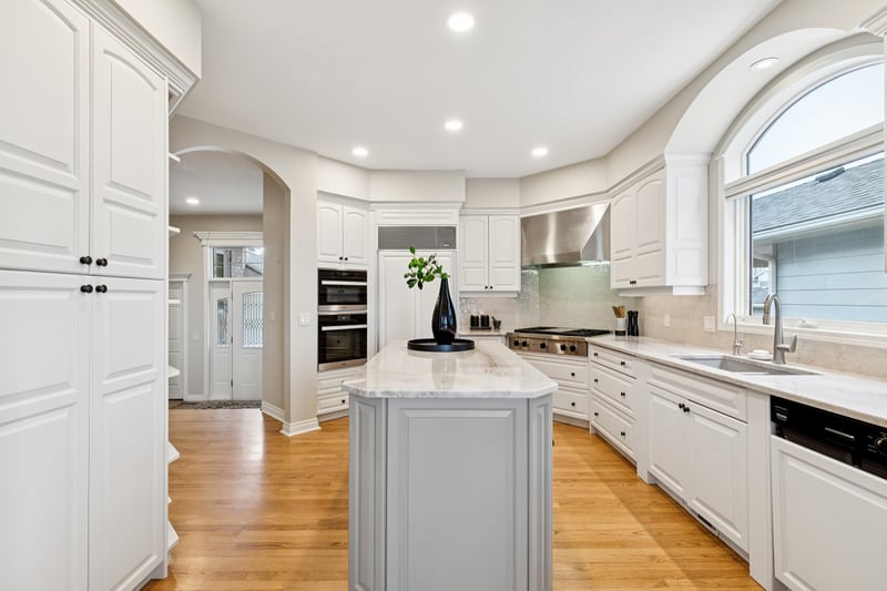 Luxury estate at 1656 Evergreen Hill Southwest, Calgary, AB — photo 14