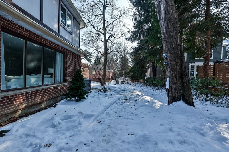 Luxury estate at 1244 Woodland Avenue, Mississauga, ON — photo 38