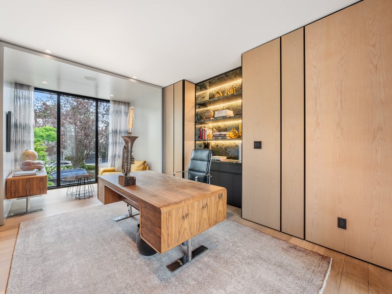 Luxury estate at 75 Ardwold Gate, Toronto, ON — photo 12