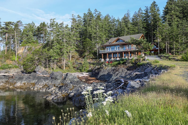 Luxury estate at 2100 Redonda Drive, Quadra Island — photo 19