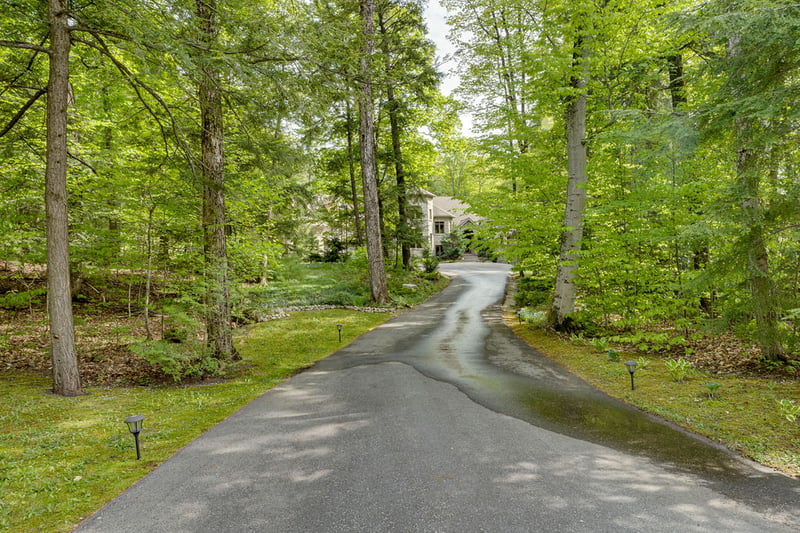 Luxury estate at 1105 Dalkab Crescent, Innisfil — photo 18