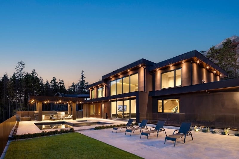 Luxury estate at 9228 Wedgemount Plateau Drive, Squamish-Lillooet, BC — photo 2