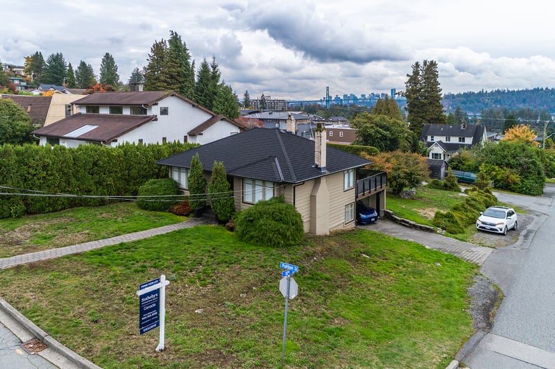 Luxury estate at 1196 Fulton Avenue, West Vancouver — photo 6