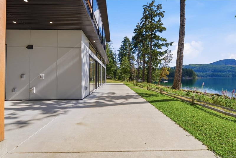 Luxury estate at 8394 Sa Seen Os Road, Youbou, BC — photo 18
