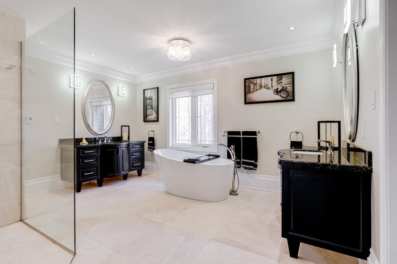 Luxury estate at 18 Elder Crescent, Hamilton, ON — photo 21