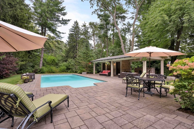 Luxury estate at 1469 Crescent Road, Mississauga, ON — photo 42