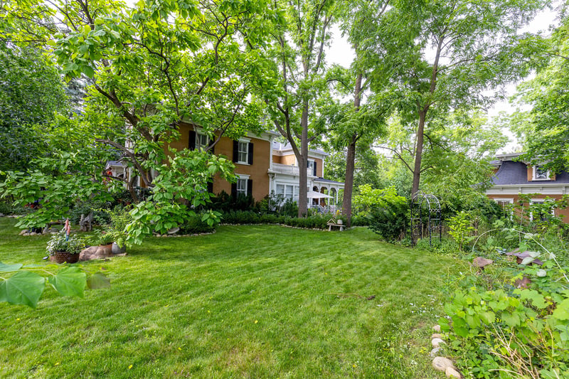 Luxury estate at 103 Thomas Street, Milton, ON — photo 28