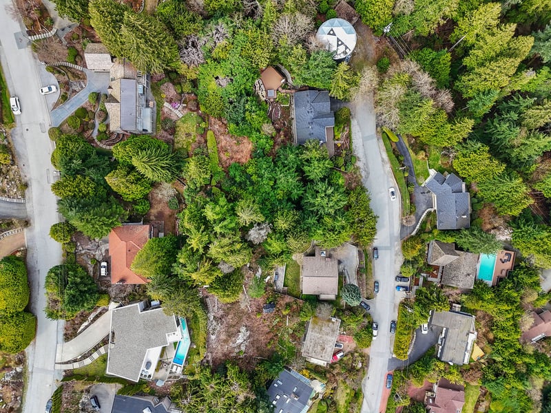 Luxury estate at 478 Craigmohr Drive, West Vancouver, BC — photo 5