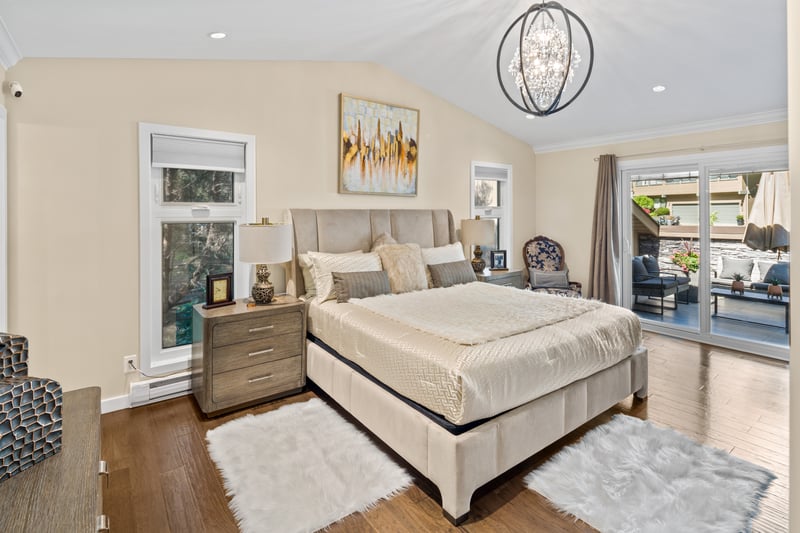 Luxury estate at 1007 Kentwood Place, Victoria, BC — photo 20