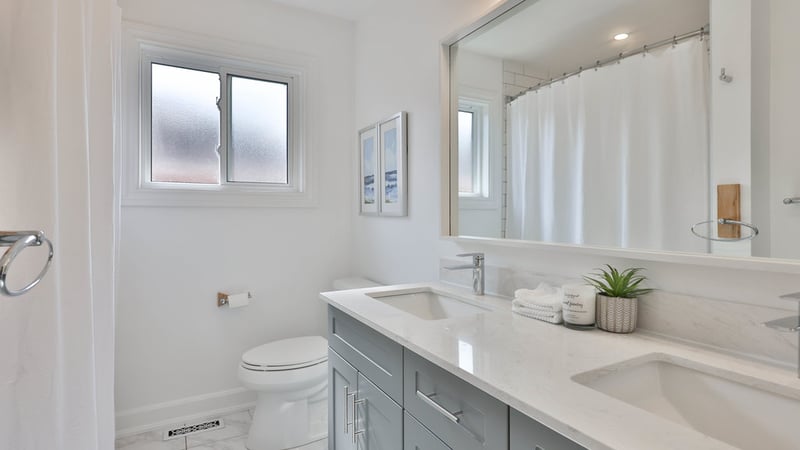 Luxury estate at 5570 McFarren Boulevard, Mississauga, ON — photo 19