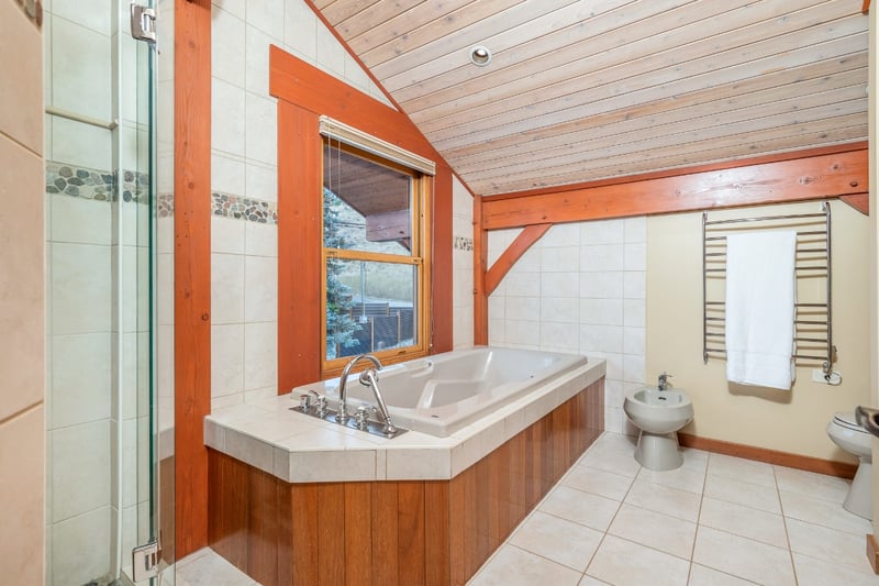 Luxury estate at 7302 Old Stamp Mill Road, Vernon, BC — photo 19