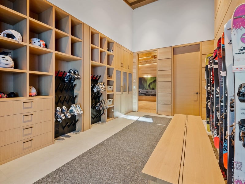 Luxury estate at 2982 High Point Drive, Whistler, BC — photo 22