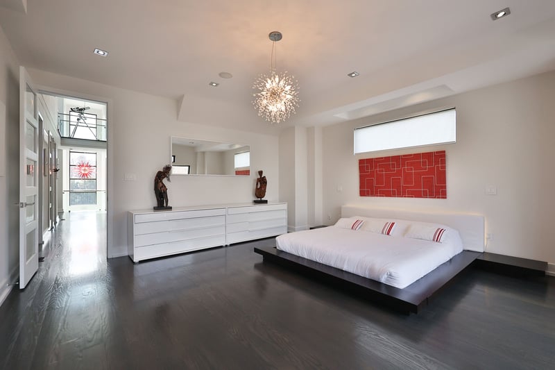 Luxury estate at 647 Montbeck Crescent, Mississauga, ON — photo 21