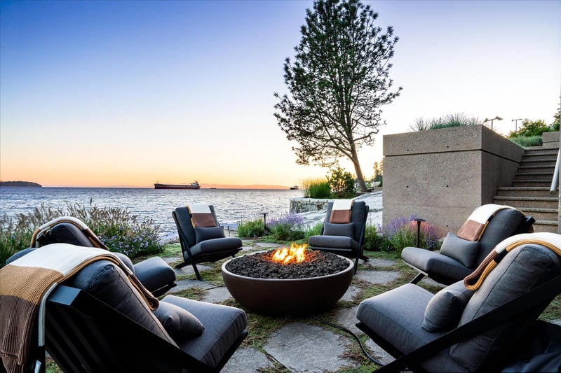 Luxury estate at West Bay, West Vancouver, BC — photo 29