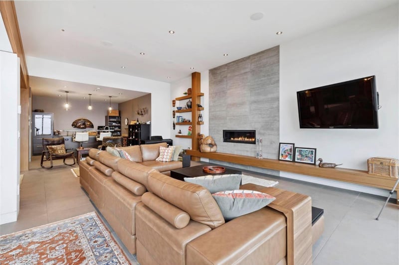 Luxury estate at 5818 Dale Avenue, Summerland, BC — photo 15