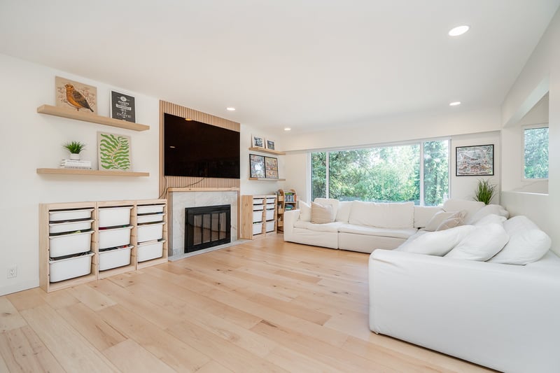 Luxury estate at 137 College Park Way, Port Moody, BC — photo 2