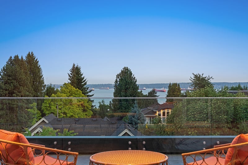 Luxury estate at 2540 Mathers Avenue, West Vancouver, BC — photo 37