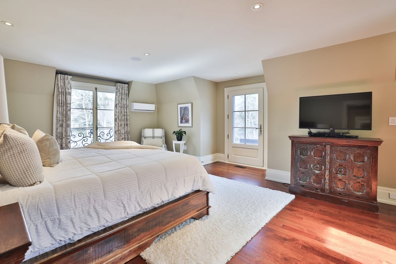 Luxury estate at 1093 Algonquin Drive, Mississauga, ON — photo 18