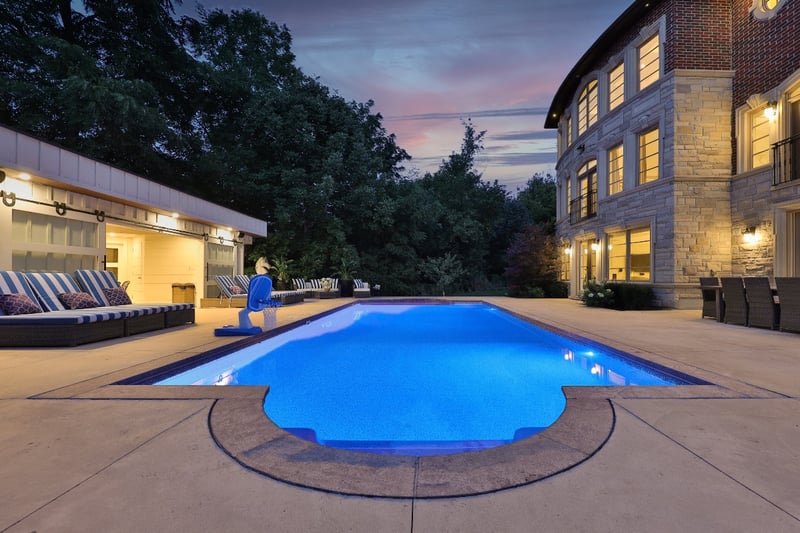 Luxury estate at 1459 Stavebank Road, Mississauga, ON — photo 8
