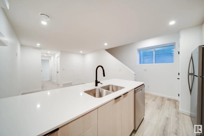 Luxury estate at 7540 80 Avenue Northwest, Edmonton, AB — photo 13