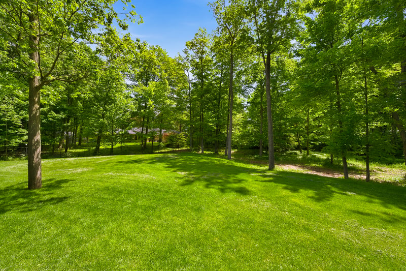 Luxury estate at 3205 Highpoint Court, Burlington, ON — photo 47
