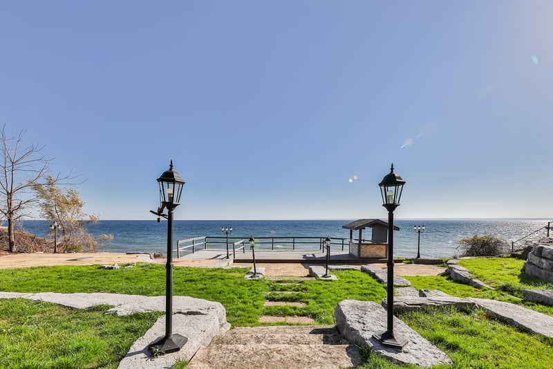 Luxury estate at Burlington — photo 4