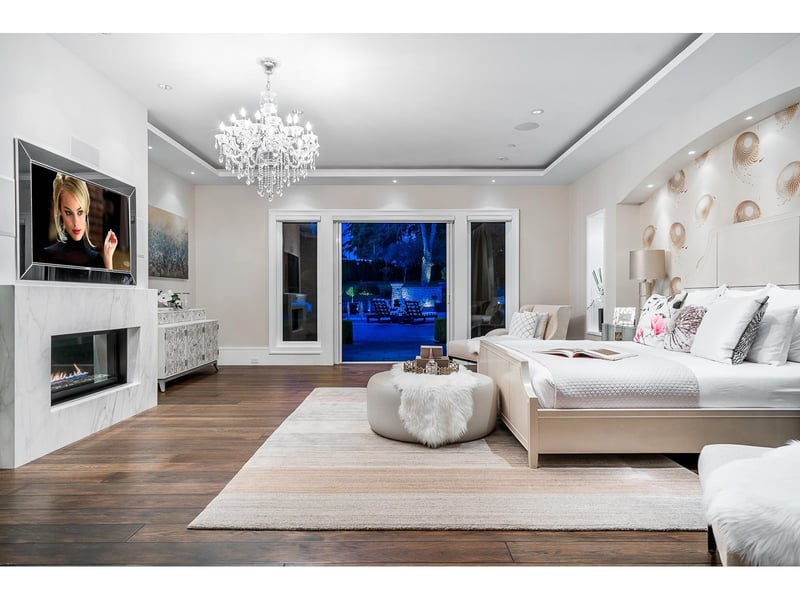 Luxury estate at 13283 56 Avenue, Surrey, BC — photo 17