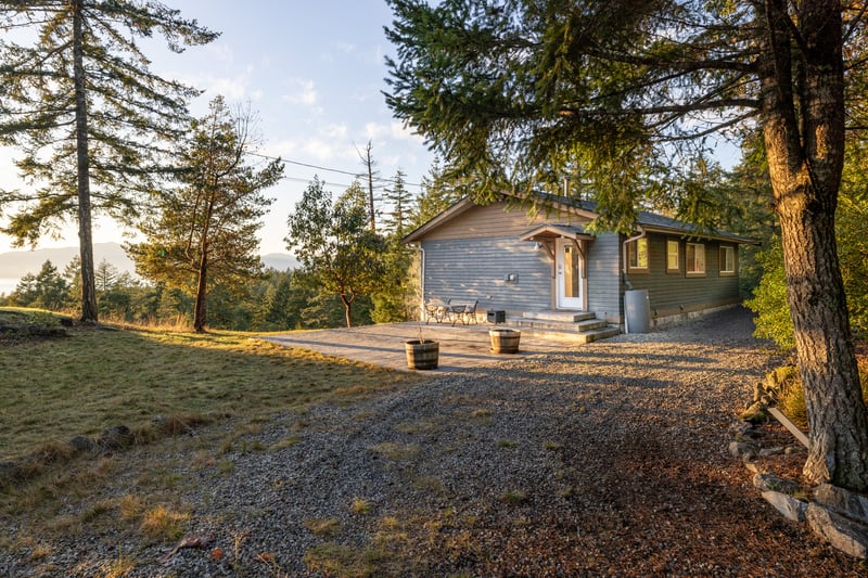 Luxury estate at 10339 Sunshine Coast Highway, Halfmoon Bay, BC — photo 19
