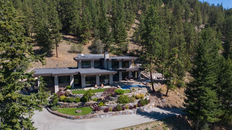 Luxury estate at 26 Commonage Road, Vernon, BC — photo 8