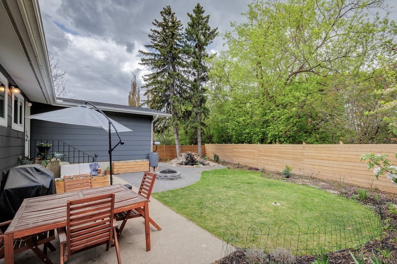 Luxury estate at 13615 Buena Vista Road Northwest, Edmonton, AB — photo 5