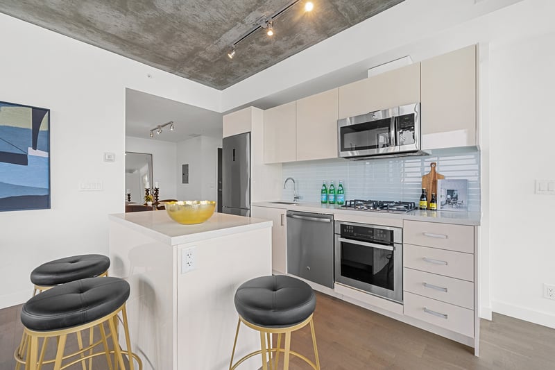 Luxury estate at 1010 6 Street Southwest unit 1202 — photo 19