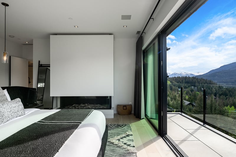 Luxury estate at 3824 Sunridge Drive, Whistler, BC — photo 17