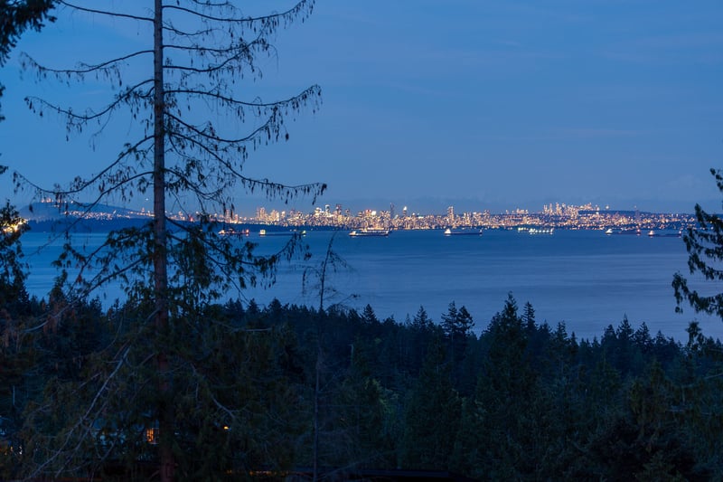 Luxury estate at 1004 Cowan Point Drive, Bowen Island, BC — photo 7