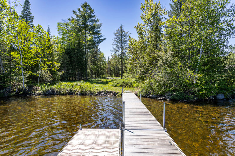 Luxury estate at Chem. de la Flanbaie, Orford, QC — photo 3