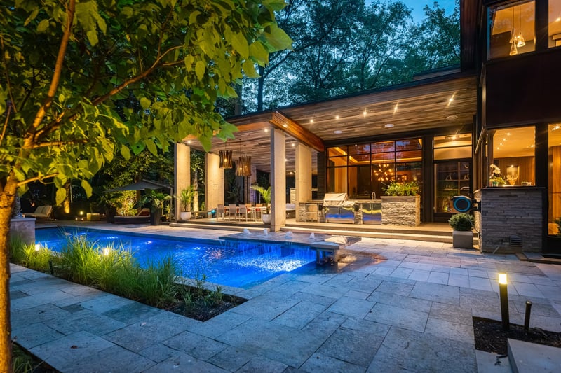 Luxury estate at 123 Kenollie Avenue, Mississauga, ON — photo 11