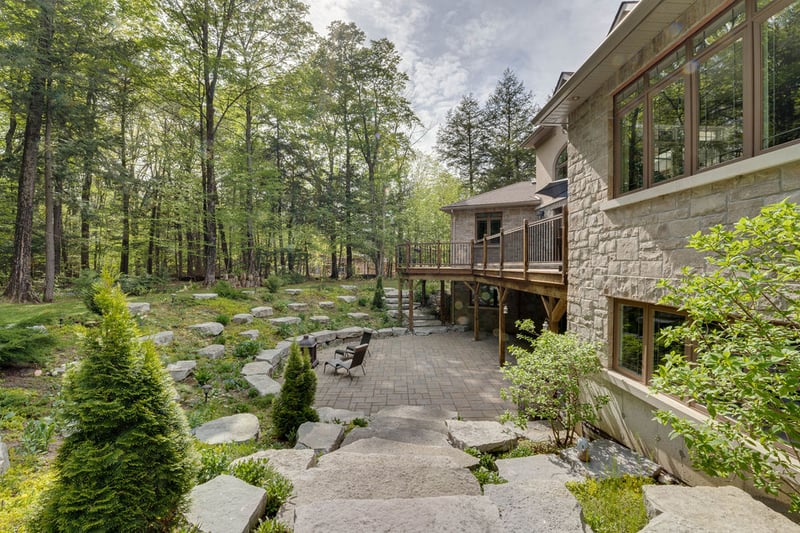 Luxury estate at 1105 Dalkab Crescent, Innisfil — photo 10