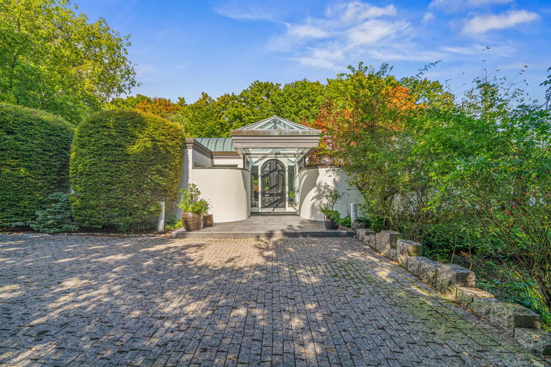 Luxury estate at 18 Timberglade Court, North York, ON — photo 25