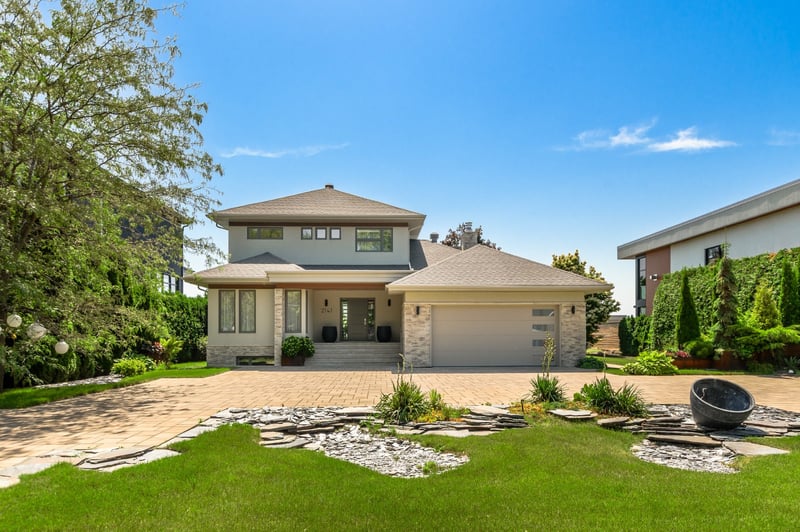 Luxury estate at 2141 Rue des Roses, Carignan, QC — photo 28