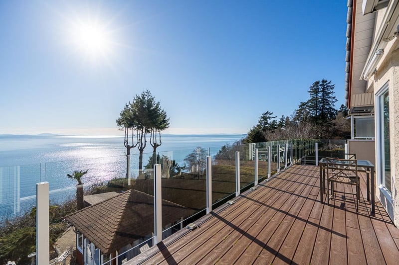 Luxury estate at 13158 13 Avenue, Surrey, BC — photo 3