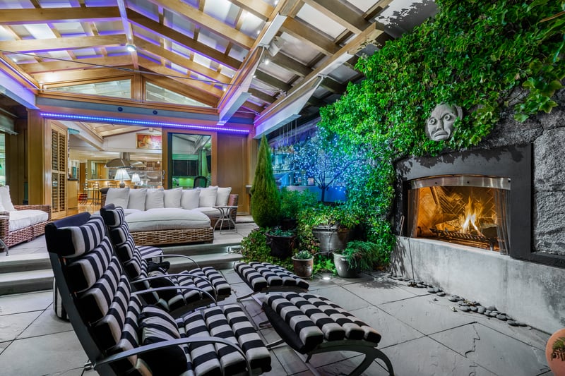Luxury estate at 5730 Seaview Road, West Vancouver — photo 3