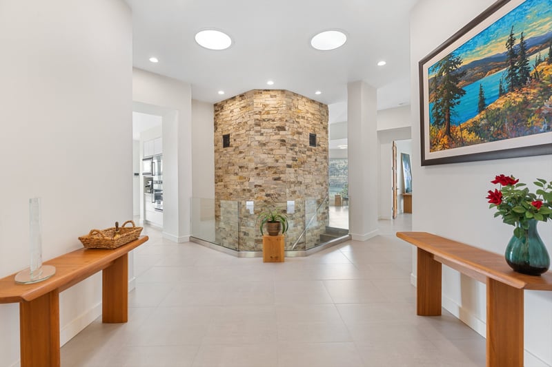 Luxury estate at 328 Lochview Road, Kelowna, BC — photo 5