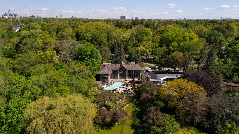 Luxury estate at 1510 Pinetree Crescent, Mississauga, ON — photo 45
