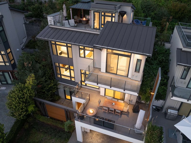 Luxury estate at 2993 Burfield Place, West Vancouver, BC — photo 2