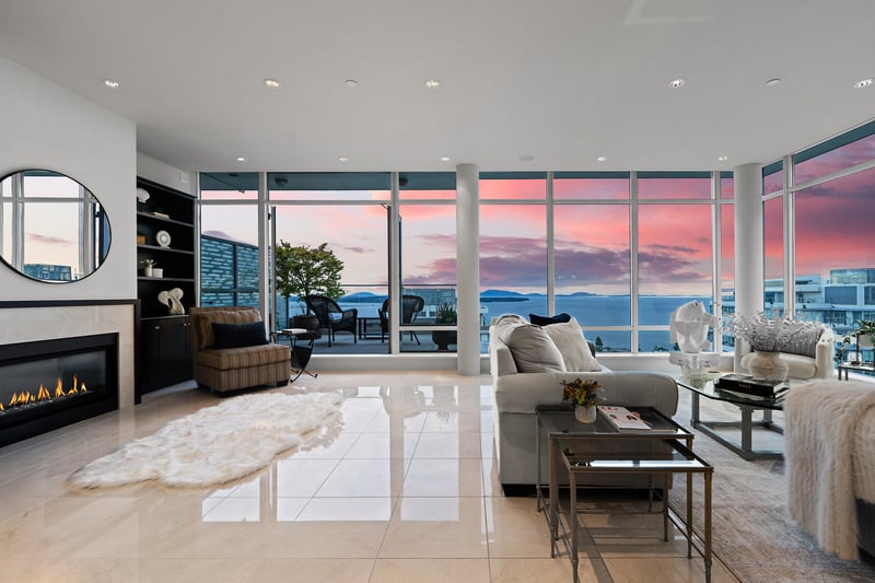 Luxury estate at PH2 1473 Johnston Road, White Rock, BC — photo 2